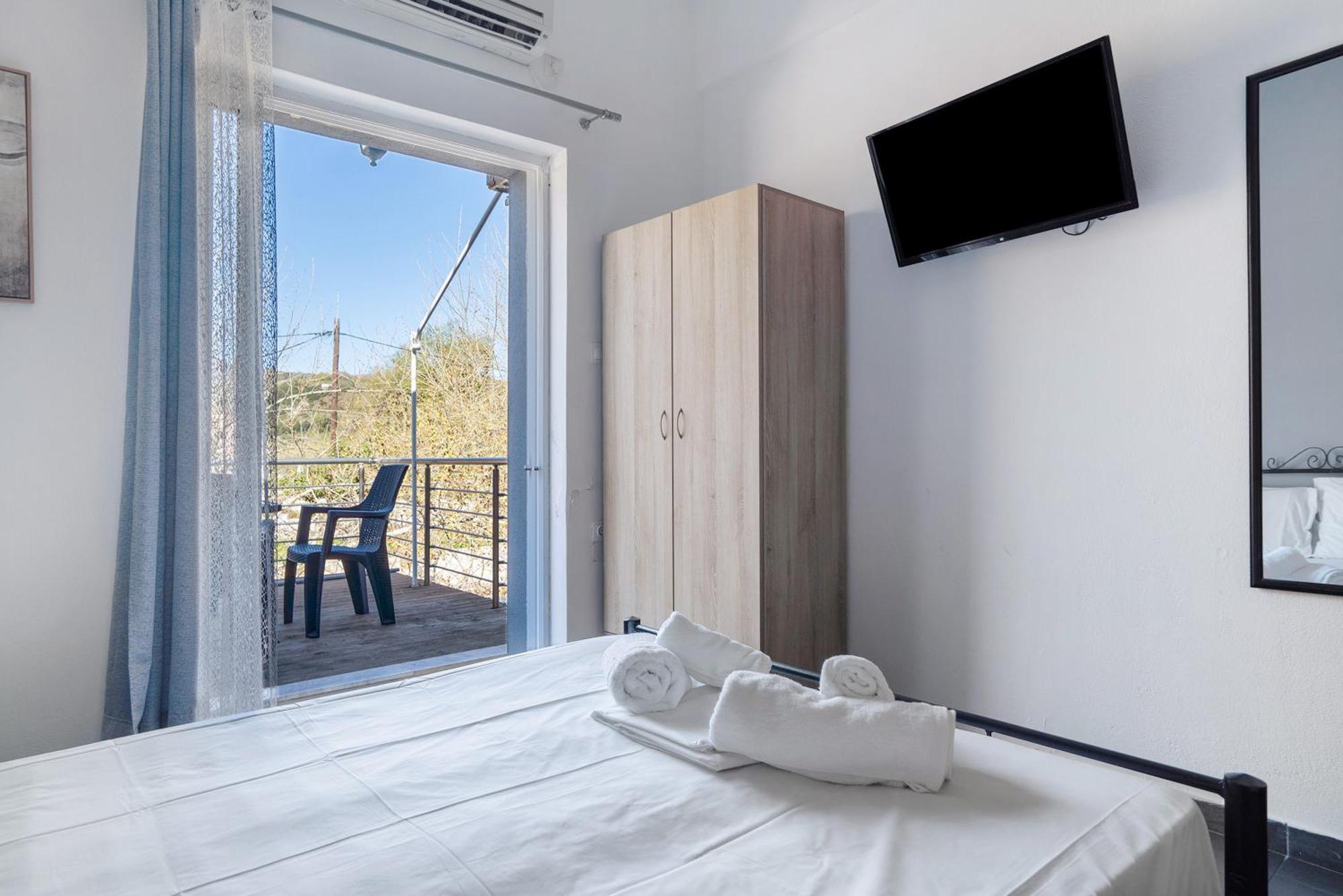 Iguana Studio 9 Apartment Preveza Exterior photo